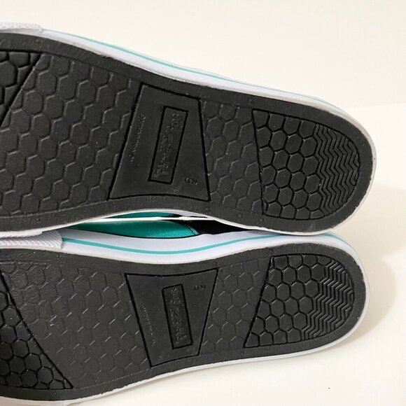 Disney Phineas ad Ferb Slip On Shoes Youth Boys Size 6 - Picture 12 of 14